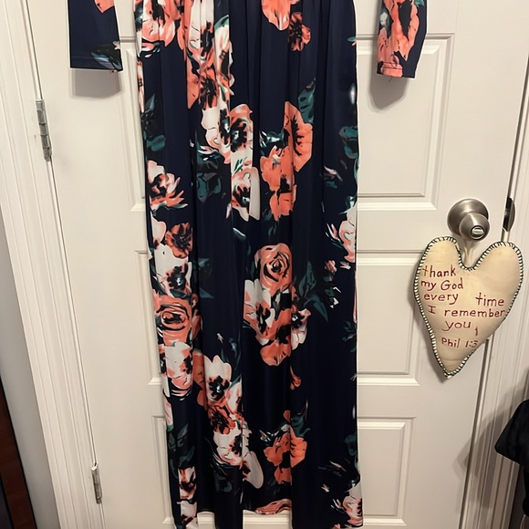 Long Floral Dress Size Small - Picture 4 of 6